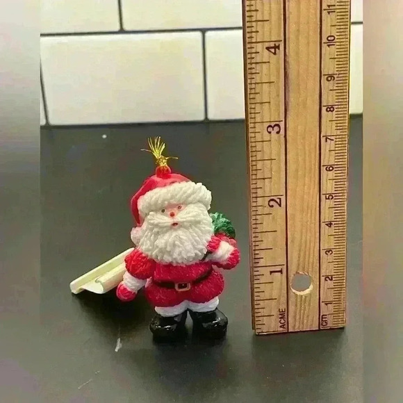 Christmas  charms Collectibles 1999 Santa Ornament. - Picture 5 of 5